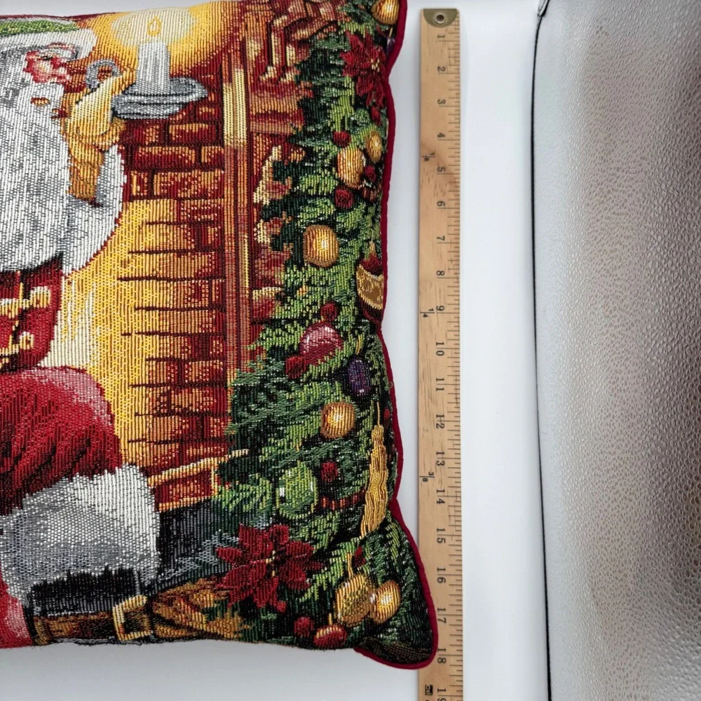 Santa‎ Claus Christmas Tapestry Throw Pillow Red Green 17x17 Vintage Style